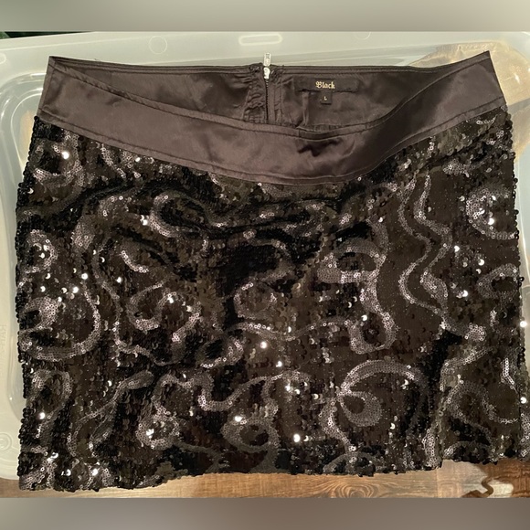 BLACK Black Sequin Skirt - Picture 1 of 1